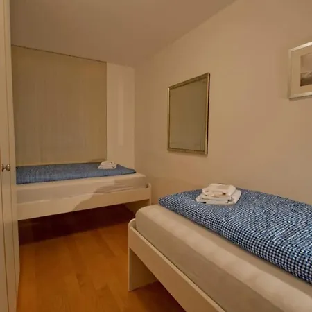 Apartment Lora, La Emeline