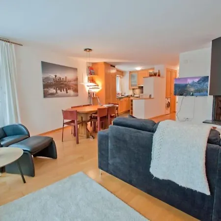 Lora, La Emeline Apartment Zermatt