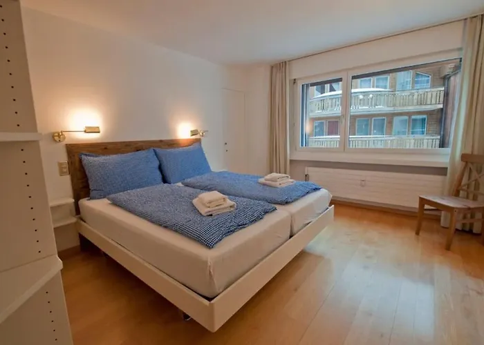 Lora, La Emeline * 采尔马特